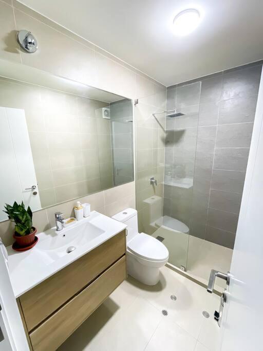 Elegant And Cozy 2br - Location Apartamento